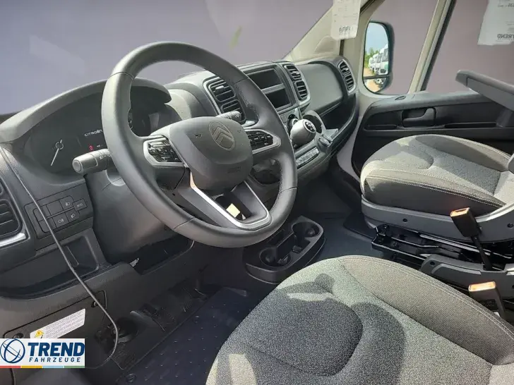 Fahrzeugbild Sunlight T 67 #7