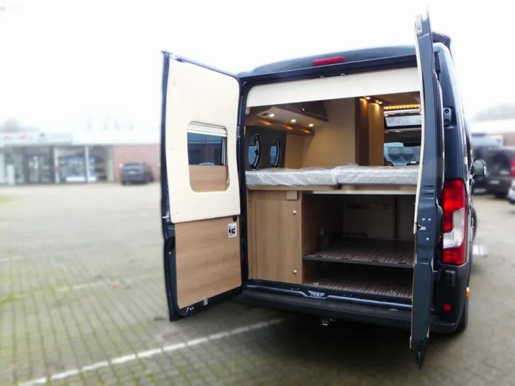 Fahrzeugbild Malibu Charming two rooms GT skyview 640 LE RB #4