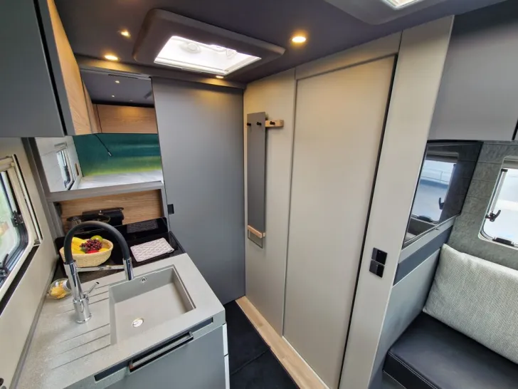 Fahrzeugbild Niesmann + Bischoff iSmove 6.9 E #30