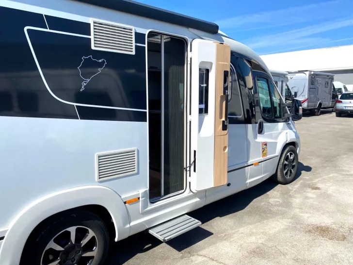 Fahrzeugbild Niesmann + Bischoff Smove 6,9Q HYMER B1 BLACK WEEKS #24