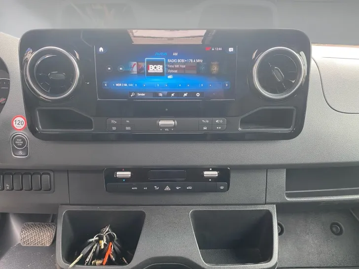 Fahrzeugbild Grand Canyon S CrossOver Mercedes HYMER B1 BLACK WEEKS #8