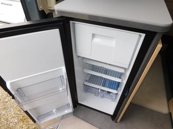 Fahrzeugbild Dethleffs Globetrail 600 DS Fiat Navi+RFK, AHK, Markise #10