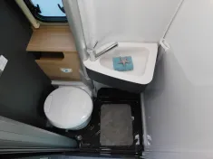 Bild 17 Dethleffs Globetrail 640 ES Fiat LED Scheinwerfer