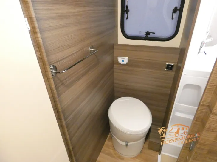 Fahrzeugbild Rimor Evo 5 Automatik Xenon RFK 16 ALU" #17