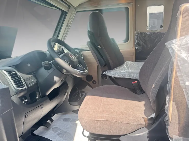 Fahrzeugbild Laika Ecovip H 3109 #6