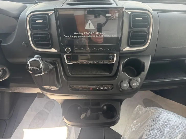 Fahrzeugbild Laika Ecovip H 3109 #8