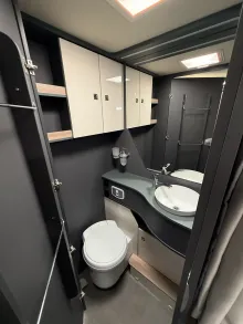 Fahrzeugbild Laika Kosmo L 409 #14