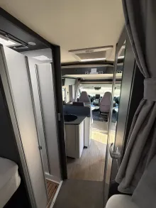 Fahrzeugbild Laika Kosmo L 409 #15