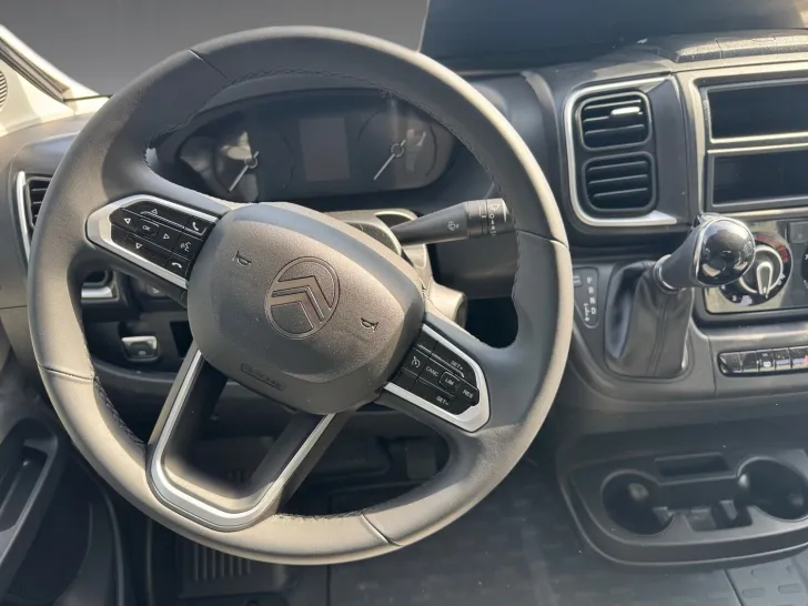 Fahrzeugbild Dethleffs Globetrail 600 DR Citroen Frühjahrs-Sale #8
