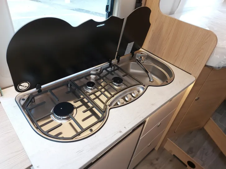Fahrzeugbild LMC Cruiser V 646 G ABVERKAUF #14
