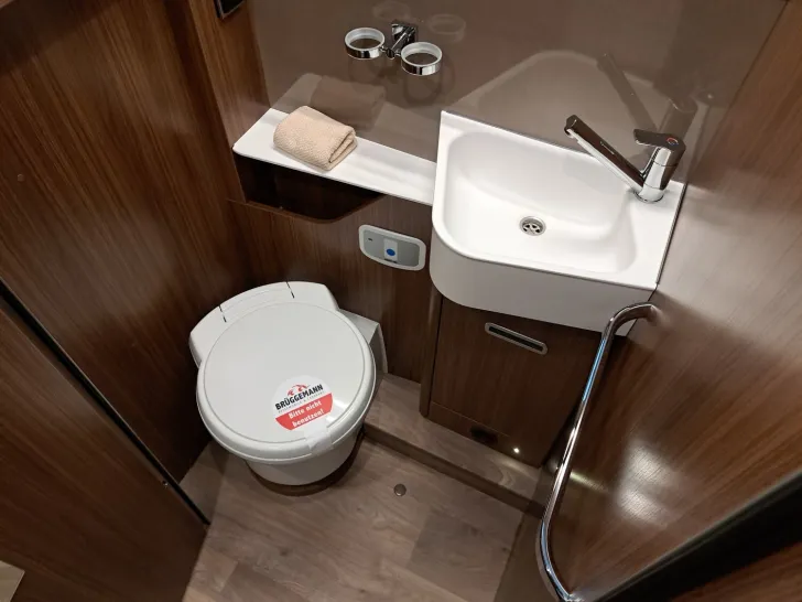 Fahrzeugbild Hymer B-Klasse MC I 680 AUS UNSERER WERBUNG #17