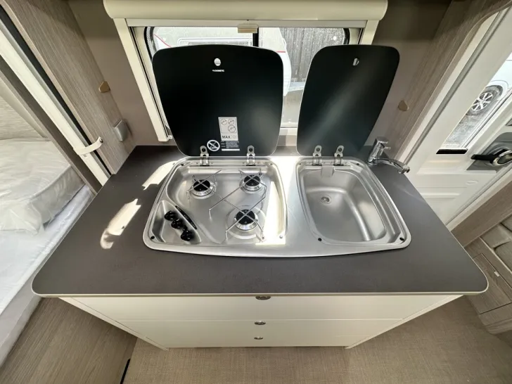 Fahrzeugbild Bürstner Premio Plus 520 TL #12