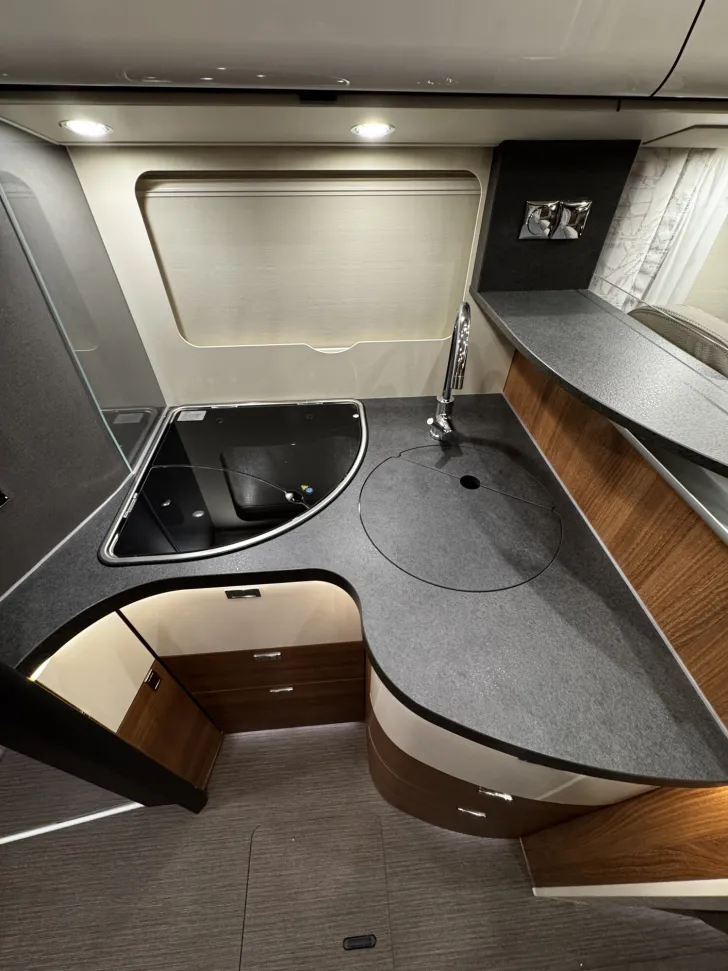 Fahrzeugbild Carthago C2-tourer I 147 RB LE K comfort Mercedes (271) #19