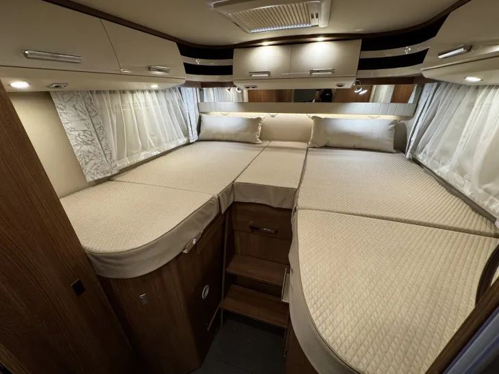 Fahrzeugbild Carthago C2-tourer I 147 RB LE K comfort Mercedes (271) #30