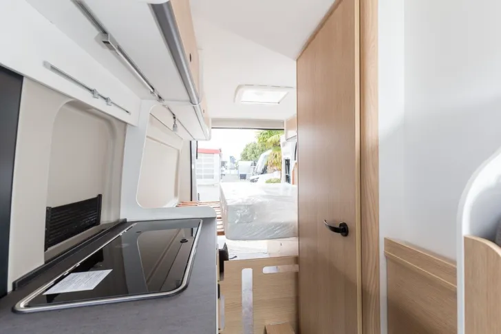 Fahrzeugbild Sunlight Cliff 640 ** UVP: 54.424  #11