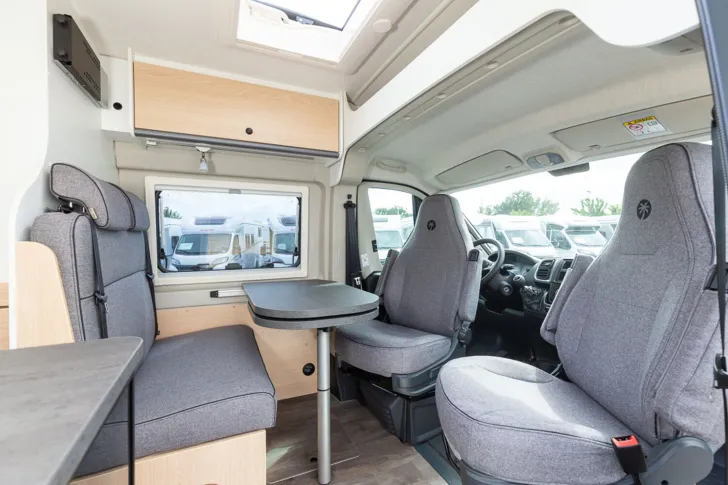 Fahrzeugbild Sunlight Cliff 600 GÜMA Edition ** UVP: 57.352  #8