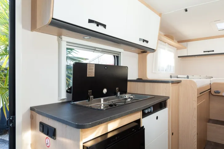 Fahrzeugbild Sunlight Adventure V 66 *Junger Gebrauchter* #9