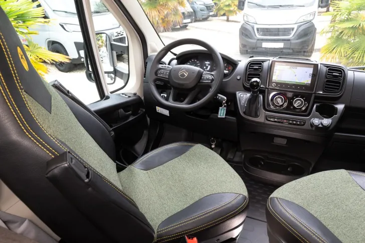 Fahrzeugbild Sunlight T 67S Citroen #20