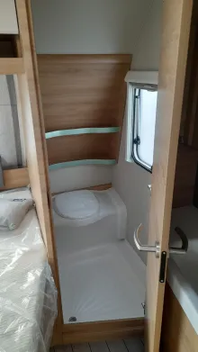 Fahrzeugbild Knaus Südwind 60 YEARS 540 FDK 1800kg; Garage; ASF Bug #12