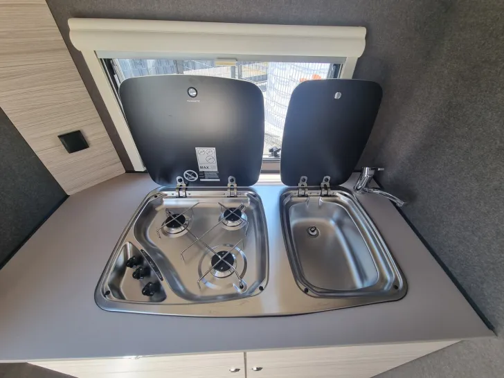 Fahrzeugbild Dethleffs c-joy 420 QSH Abverkauf Ausstellungswagen #12