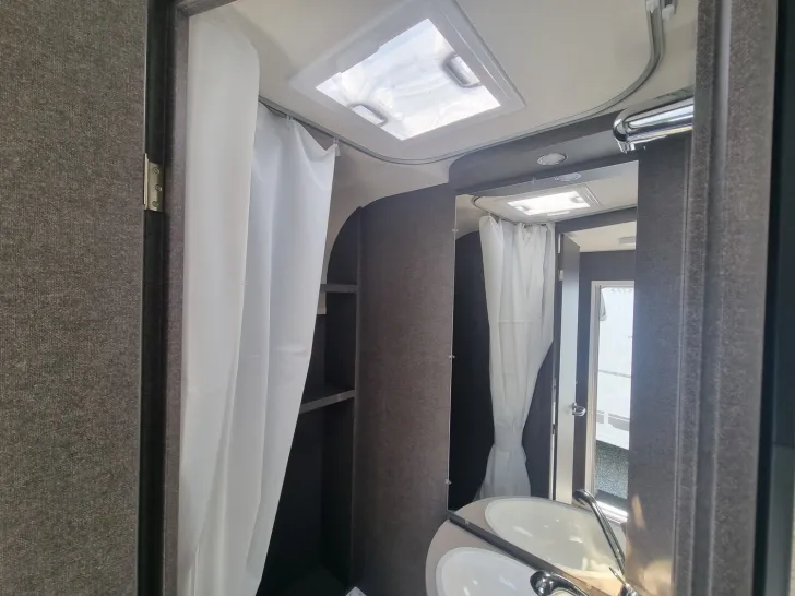 Fahrzeugbild Dethleffs c-joy 420 QSH Abverkauf Ausstellungswagen #14