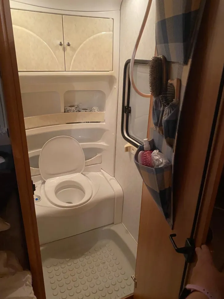 Fahrzeugbild Hobby De Luxe Easy 400 #9