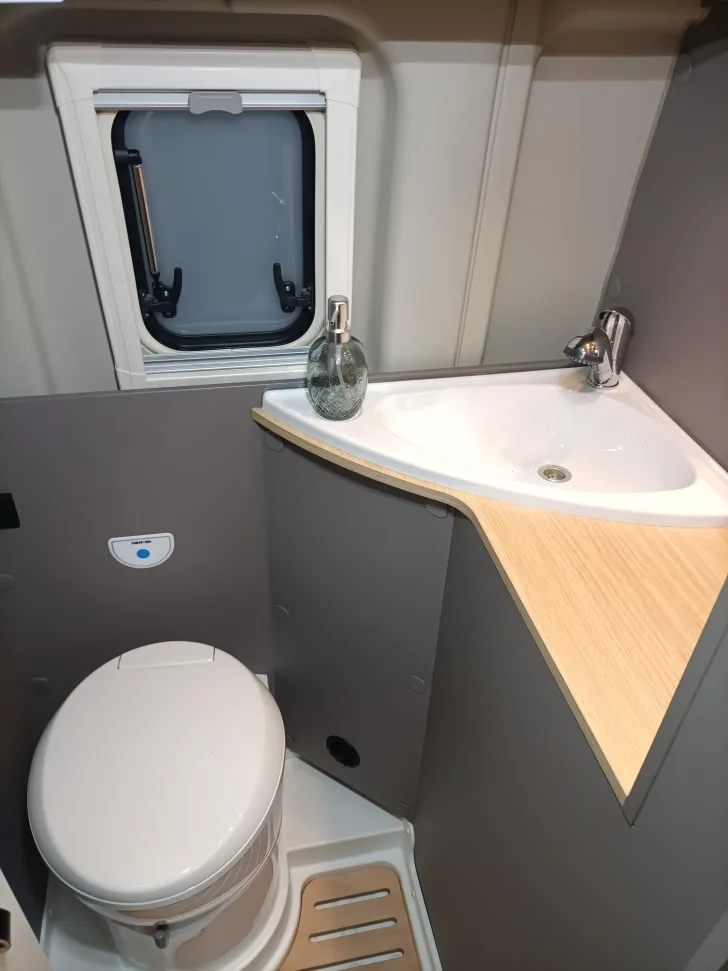 Fahrzeugbild LMC Innovan 600 Sie sparen EUR 14.010,00 #10