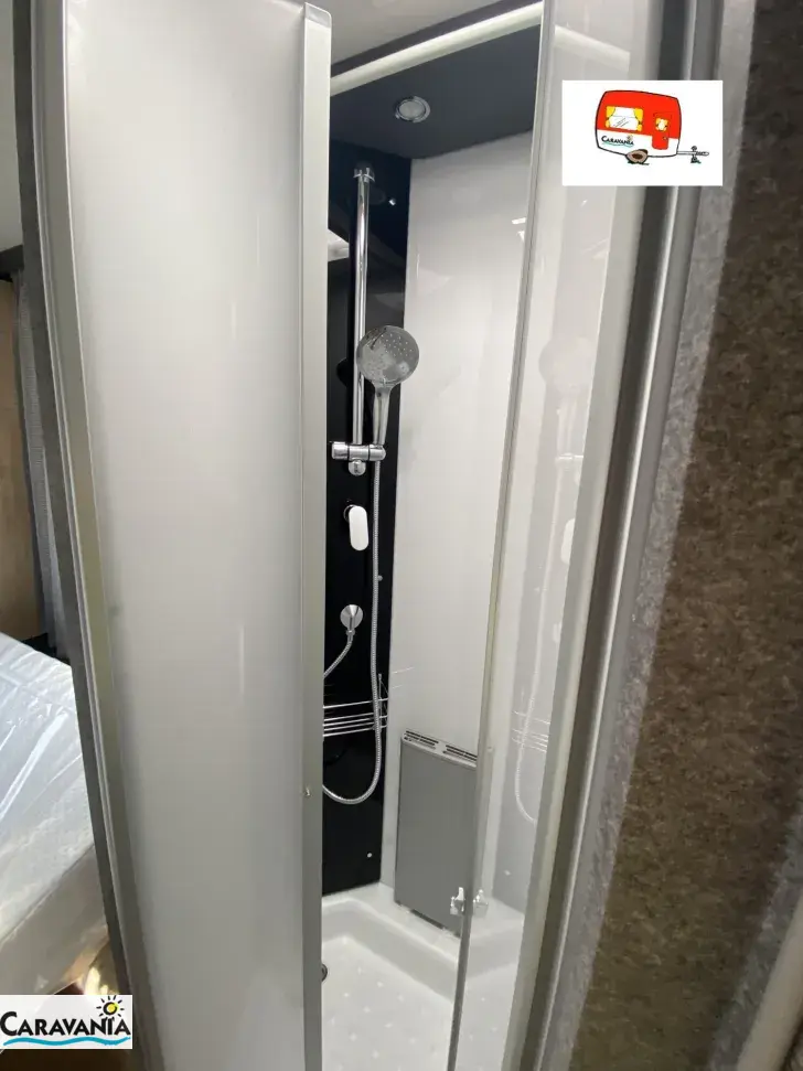 Fahrzeugbild Dethleffs Beduin Scandinavia 550 RD Alde 2 x #10