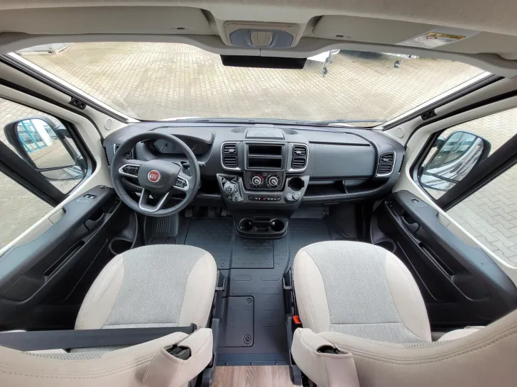 Fahrzeugbild Carado pro CV 640 #7