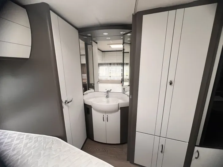 Fahrzeugbild Hobby Excellent Edition 650 KMFe - SIE SPAREN 15.671,- #8