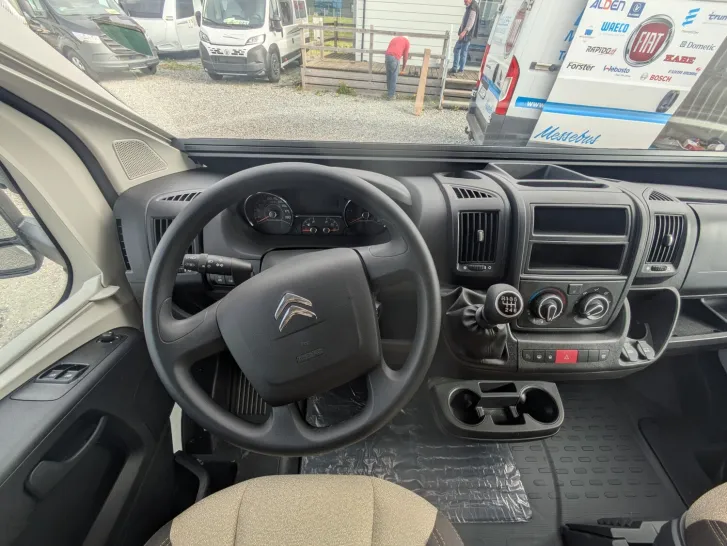 Fahrzeugbild Forster T FT669EB 140PS/Isofix/Travel-Line-Paket/Markise/Radträger/Radio #5
