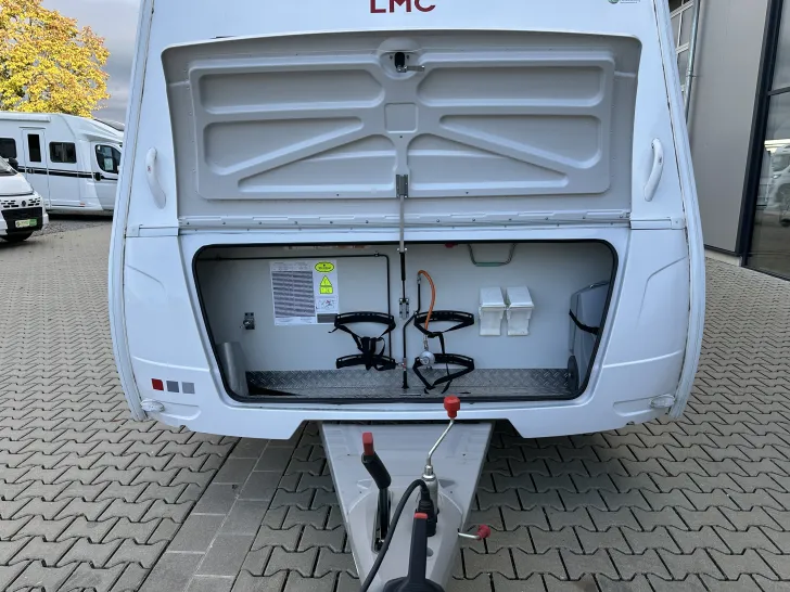 Fahrzeugbild LMC Style 400 F #12