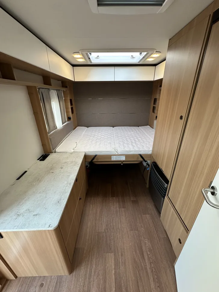 Fahrzeugbild LMC Style 400 F #6