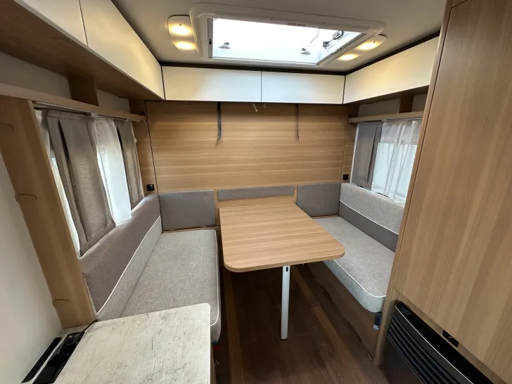 Fahrzeugbild LMC Style 400 F #5