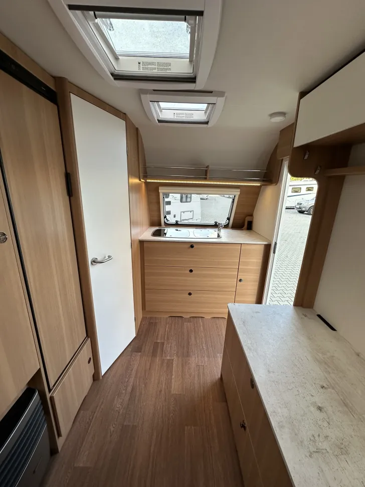 Fahrzeugbild LMC Style 400 F #7