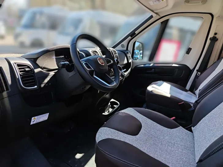 Fahrzeugbild Pössl 2Win S Fiat 140 PS ! Sie sparen 11.424,- !! #7