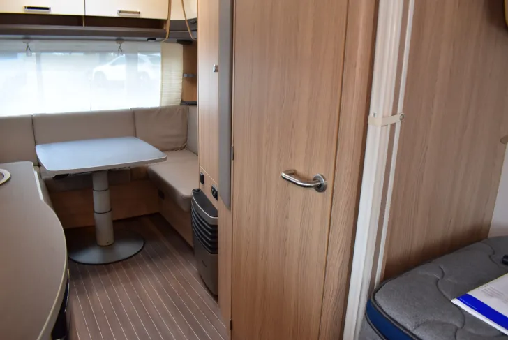 Fahrzeugbild Bürstner Averso 490 TL #8