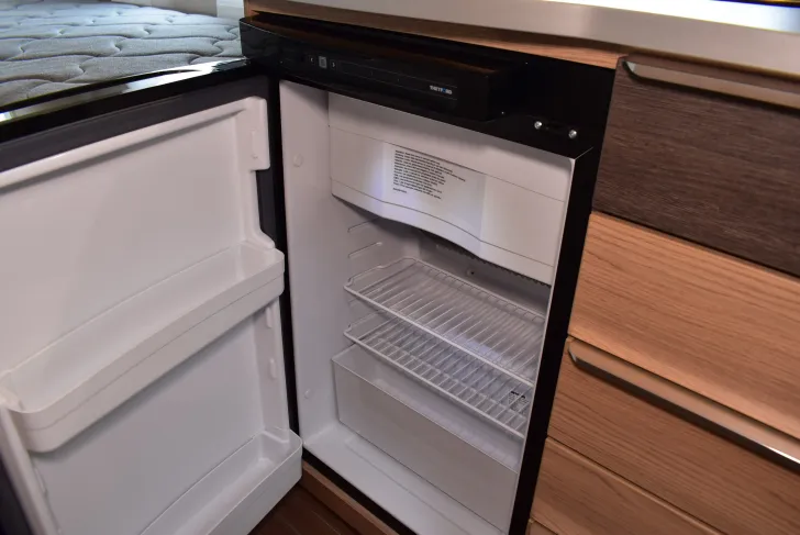 Fahrzeugbild Bürstner Averso 490 TL #11