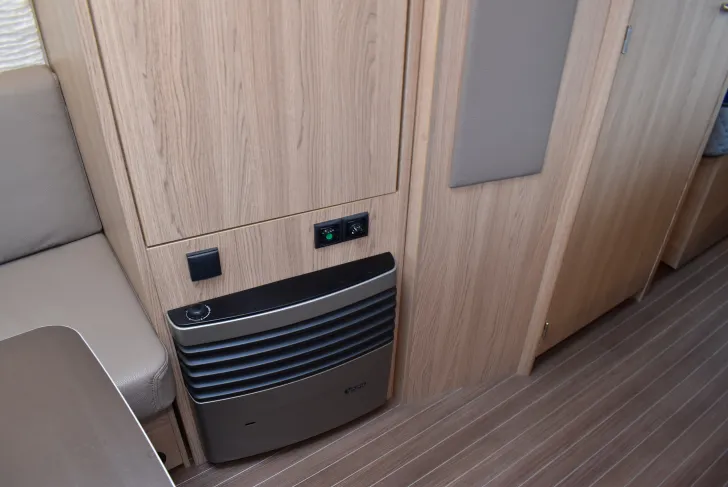 Fahrzeugbild Bürstner Averso 490 TL #15