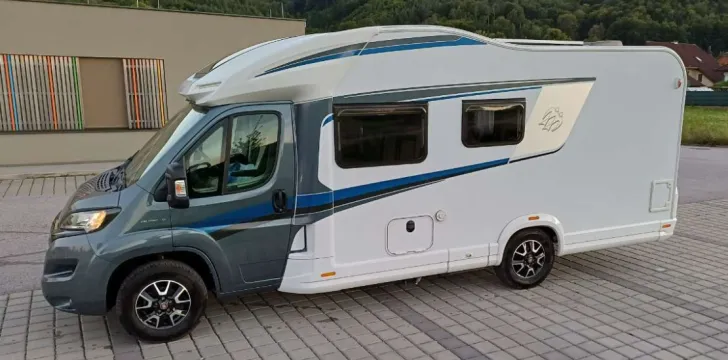 Fahrzeugbild Knaus Sky Wave 650 MF #1