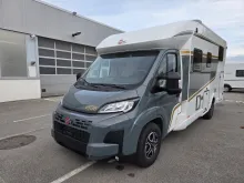 Seitlich Bürstner B66 690 TD