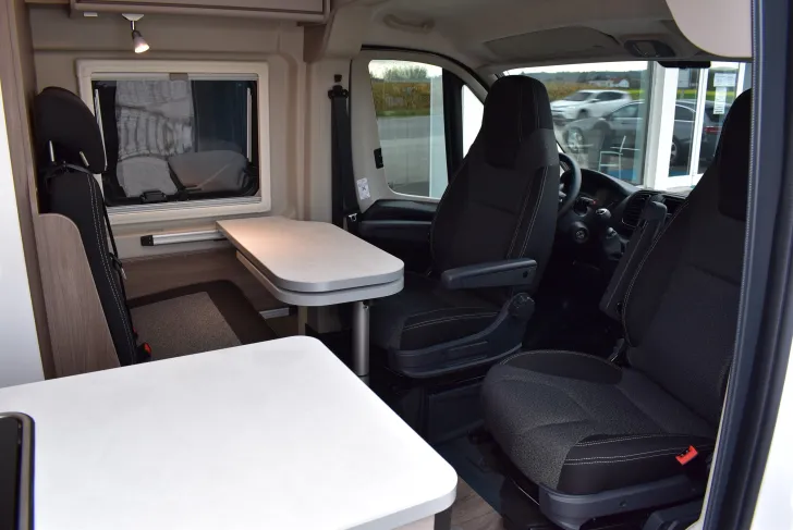 Fahrzeugbild Carado Camper Van CV 540 Markise, Faltverdklg, 5,41m #4