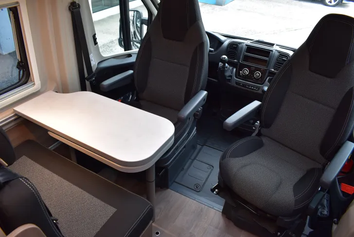 Fahrzeugbild Carado Camper Van CV 540 Markise, Faltverdklg, 5,41m #6