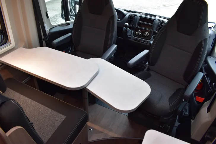 Fahrzeugbild Carado Camper Van CV 540 Markise, Faltverdklg, 5,41m #7