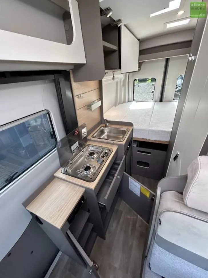 Fahrzeugbild LMC Innovan 590 2-Meter-Bett Markise AHK #14