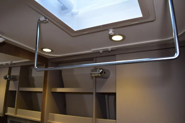 Fahrzeugbild Carado Camper Van CV 540 Markise, Faltverdklg, 5,41m #18