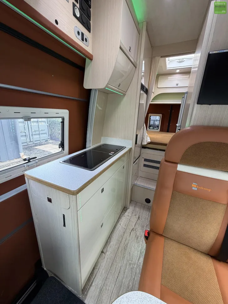 Fahrzeugbild MAN TGE Balcamp SP 610 Allrad 4X4 Solar TV Navi AT #12