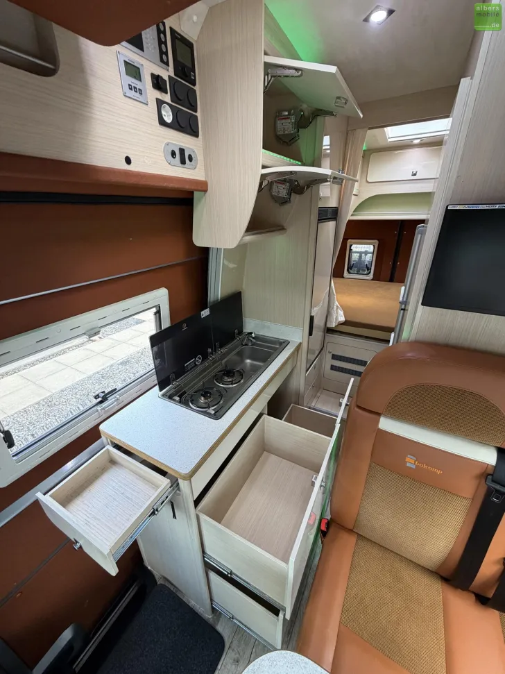 Fahrzeugbild MAN TGE Balcamp SP 610 Allrad 4X4 Solar TV Navi AT #13