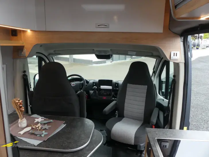 Fahrzeugbild La Strada Avanti C Sehr gepflegt7Top Ausstattung #11