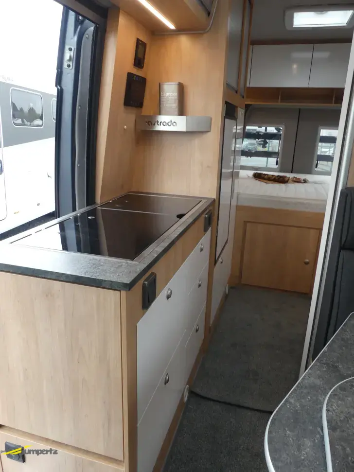 Fahrzeugbild La Strada Avanti C Sehr gepflegt7Top Ausstattung #13